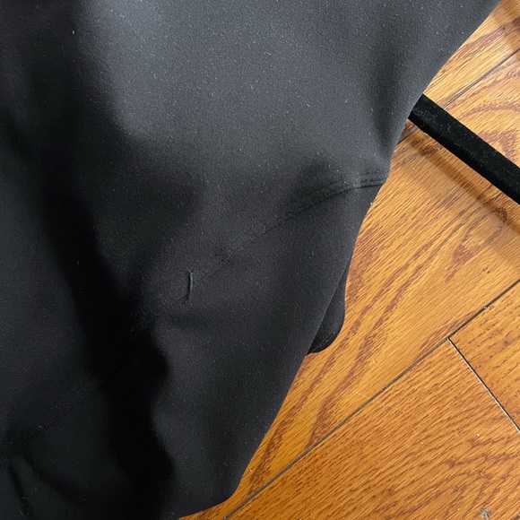 Lululemon • Nulu Twist-Back Yoga High Neck Black C/D Light Support Tank Top • 4 - Picture 8 of 11
